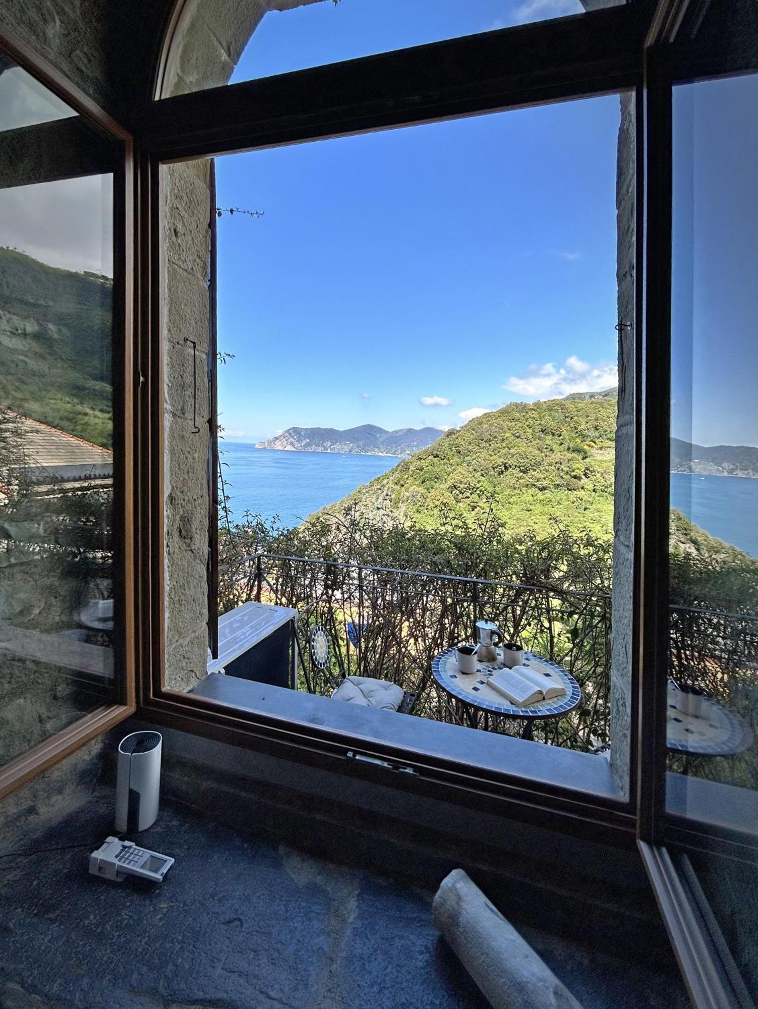 Pietra Azzurra, Newly Renovated Apartment Corniglia Exterior photo